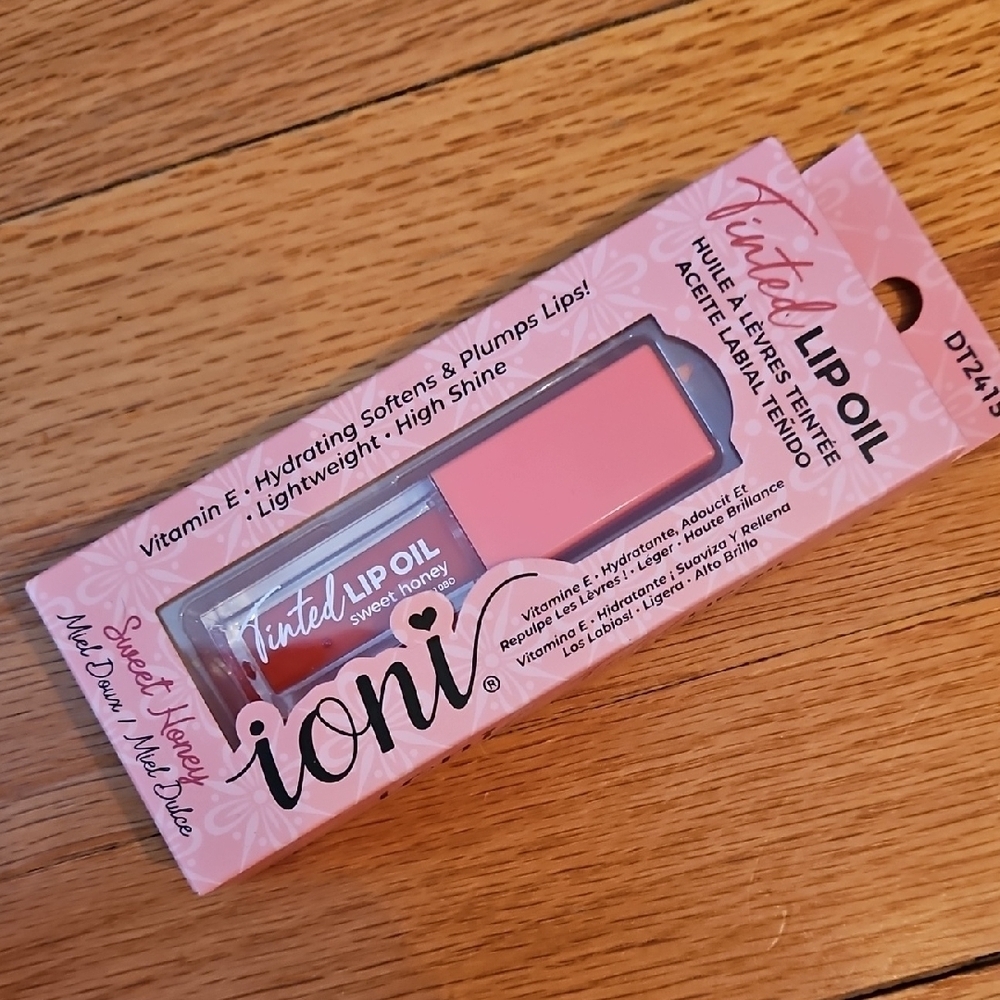 Ioni Sweet Honey Tinted Lip Oil, NWT!